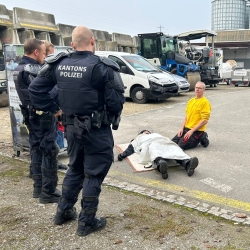 Personenbrände, wie löscht man eine brennende Person?  - 10
